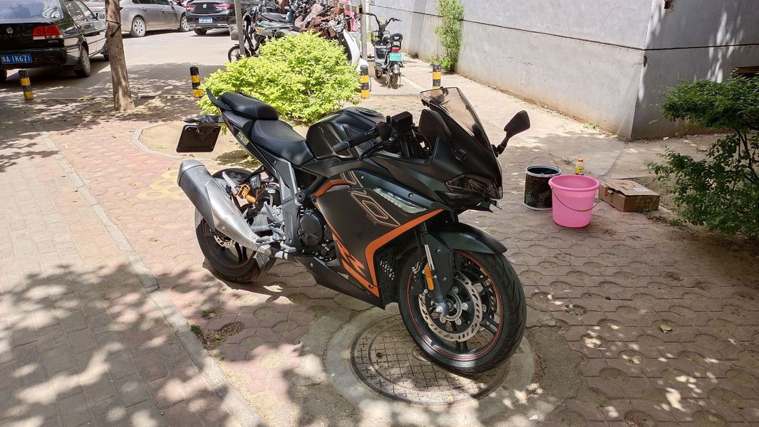 无极300rr改装方案肉夹摩