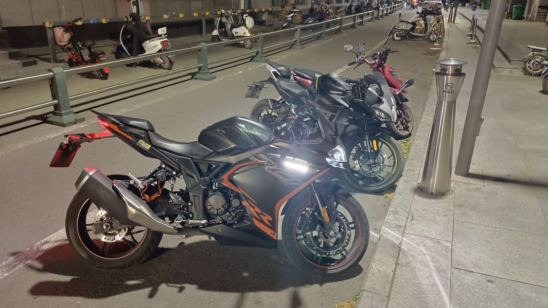 无极300rr改装方案肉夹摩