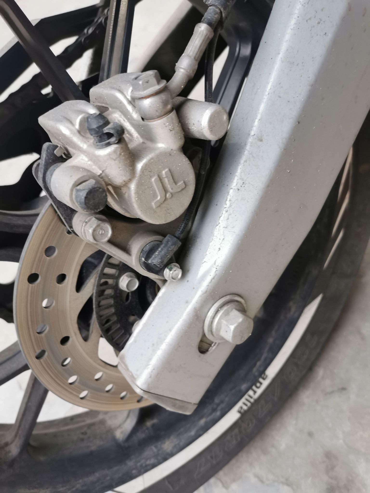 二手摩托车阿普利亚150abs版 150abs版