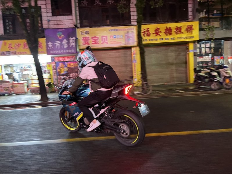 春风250sr赛道版骑行感受