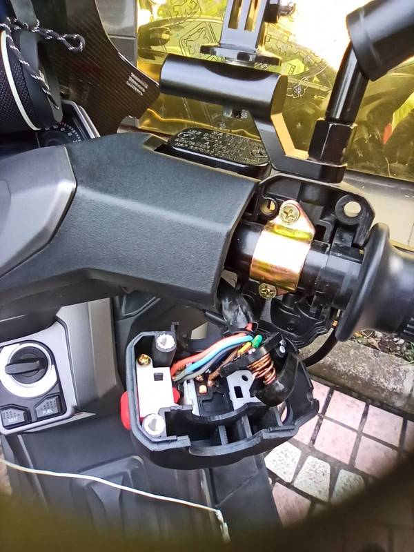 龙嘉300vmax打不着火首个故障自行解决幸好没砸车