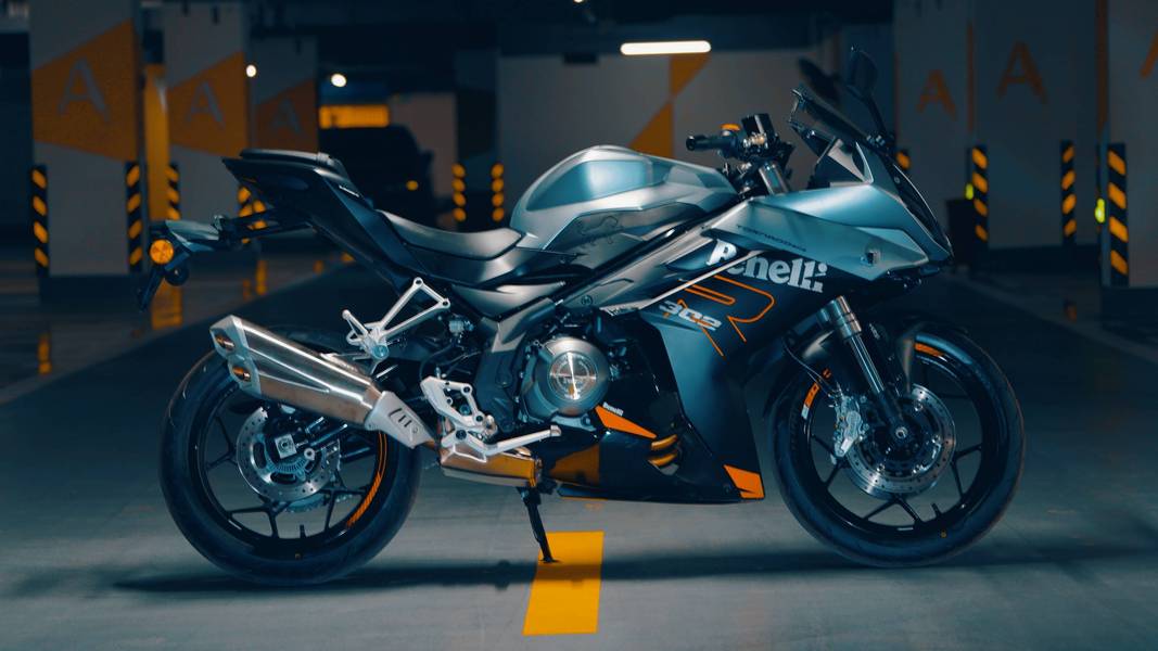 小说贝纳利新款飓风302r