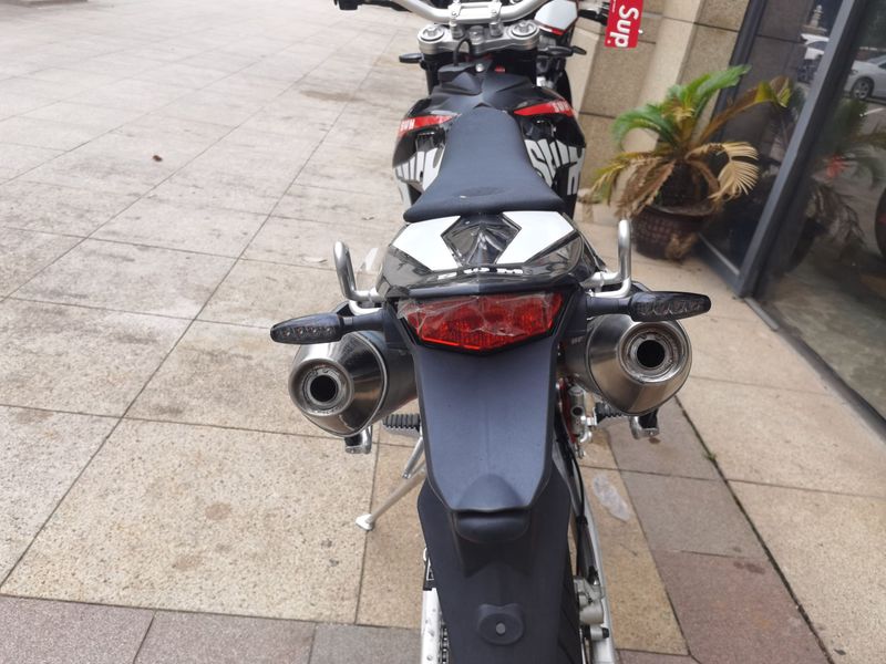 唯一可上牌中量级滑胎车型实拍swmsm500