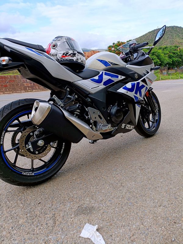 铃木gsx250-a日常骑行,摩托范-哈罗摩托