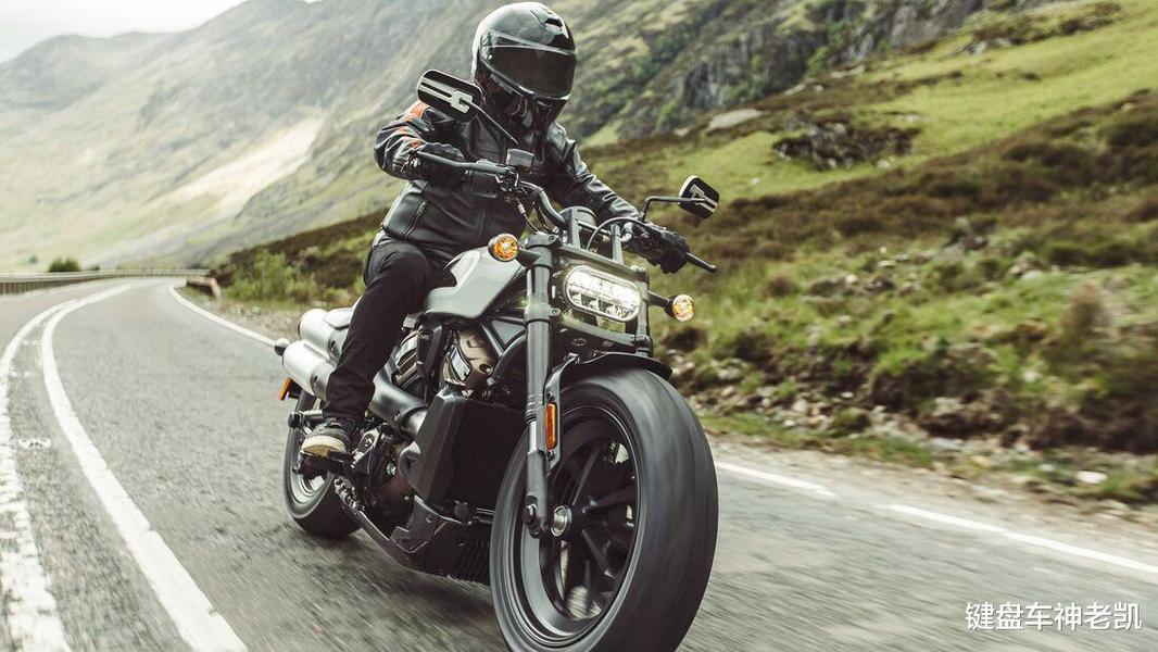 运动街霸西装暴徒哈雷未来计划中的第二款车型发布