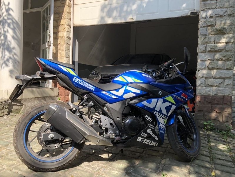 豪爵鈴木gsx250r 1500km提車作業 附騎車心得,摩托範-哈羅摩托