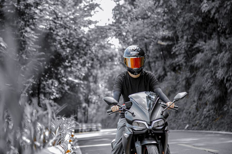 无极300rr撕掉贴纸是不是你最喜欢的样子