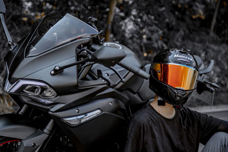 无极300rr撕掉贴纸是不是你最喜欢的样子