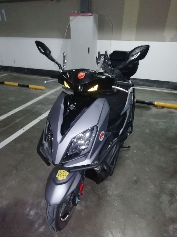 uy125小灰灰新贴花