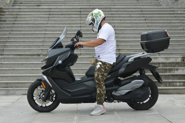 8万多的350踏板什么人会买 听听宝马c400gt车主怎么说,摩托范-哈罗