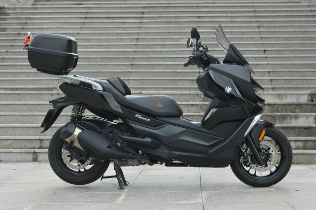 8万多的350踏板什么人会买听听宝马c400gt车主怎么说