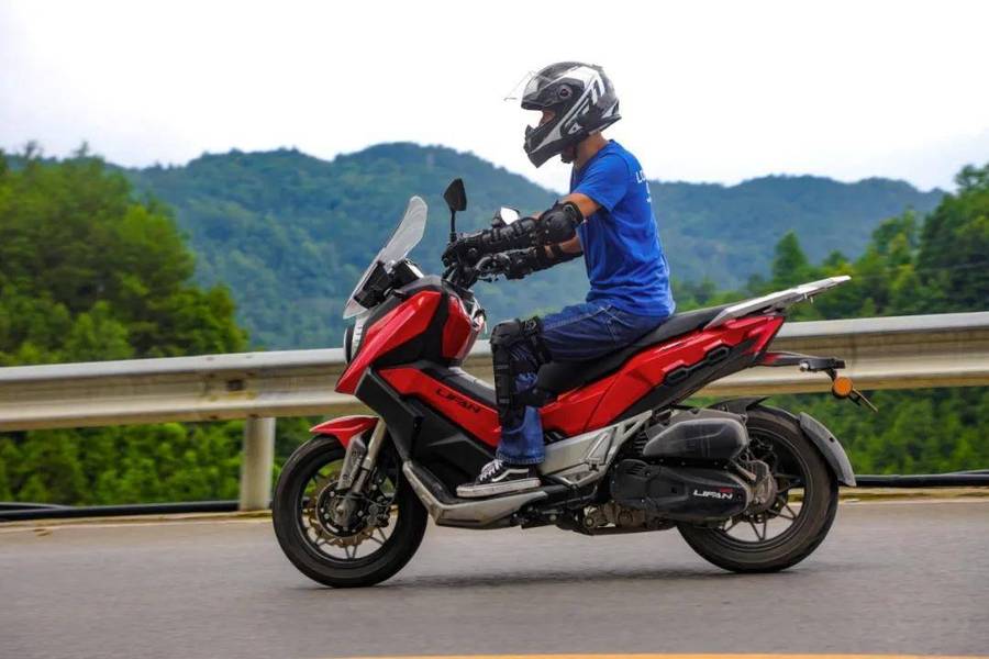 "文武双全"的adv踏板-力帆kpv150长测骑行感受