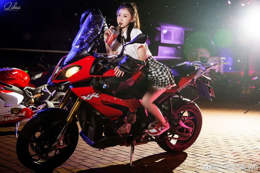 jk萝莉配重机,宝马s1000xr,摩托范-哈罗摩托
