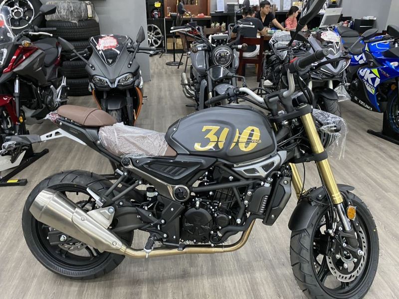 隆鑫无极21款300ac新人暴力磨合测评上