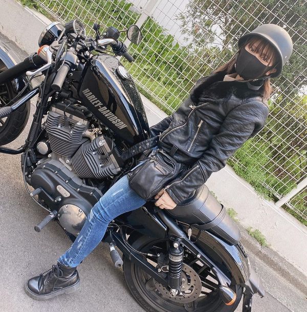 美女模特爱重机