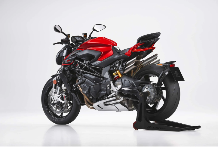 mv亲民版brutale 1000 rs 街霸19.44万元海外发布,摩托范-哈罗摩托
