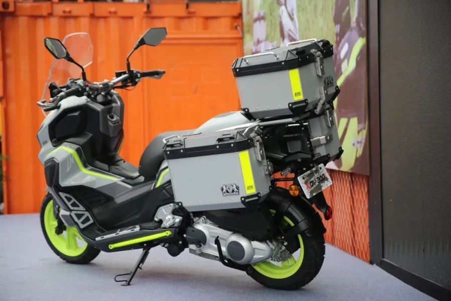 龙嘉xdv300i正式亮相,外观硬朗标配雾灯可选三箱!