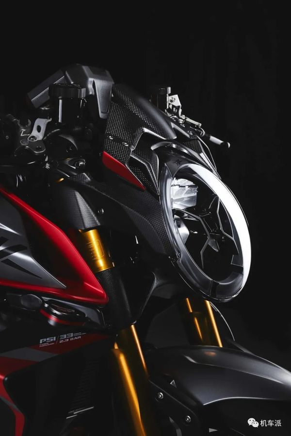 限量150台 奥古斯塔发布纽博格林 brutale 1000