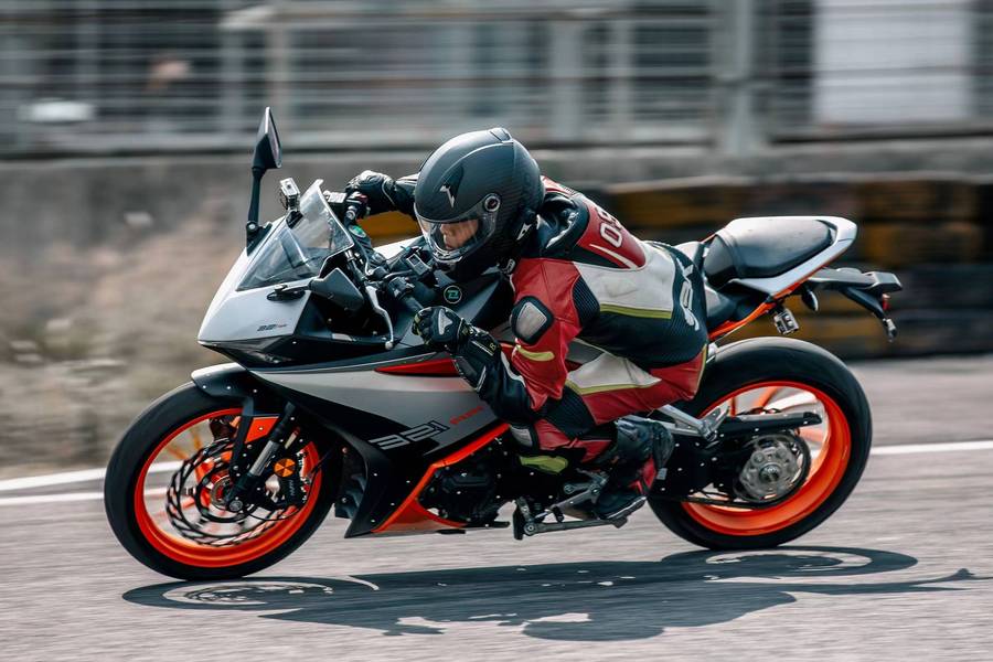 最速小钢炮养成指南,摩托范-哈罗摩托