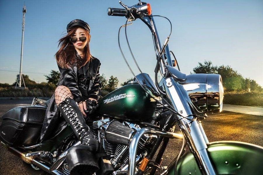 当小姐姐们骑士哈雷