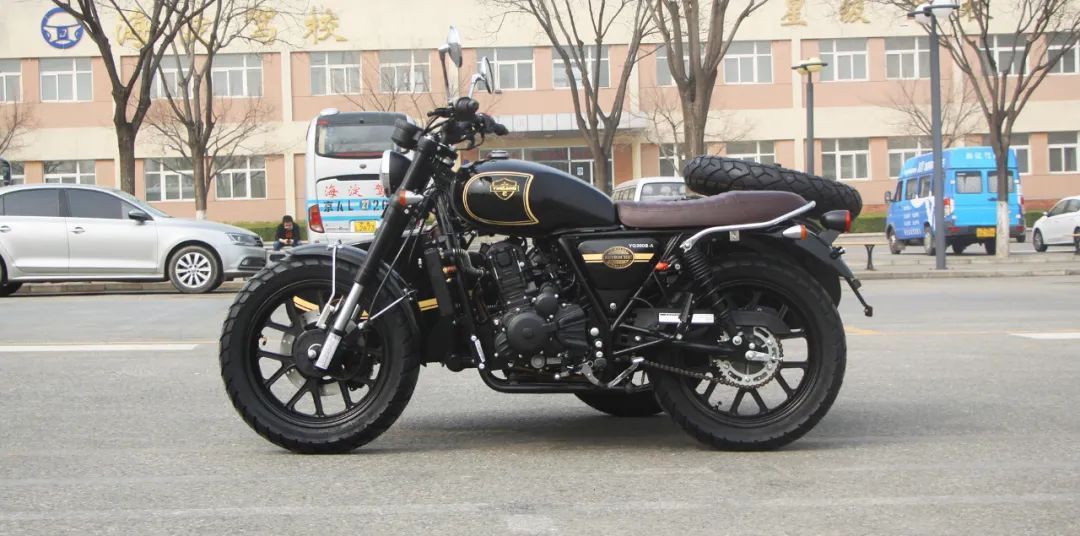 复古边三轮的一员猛将——银钢悍路者300试驾测试