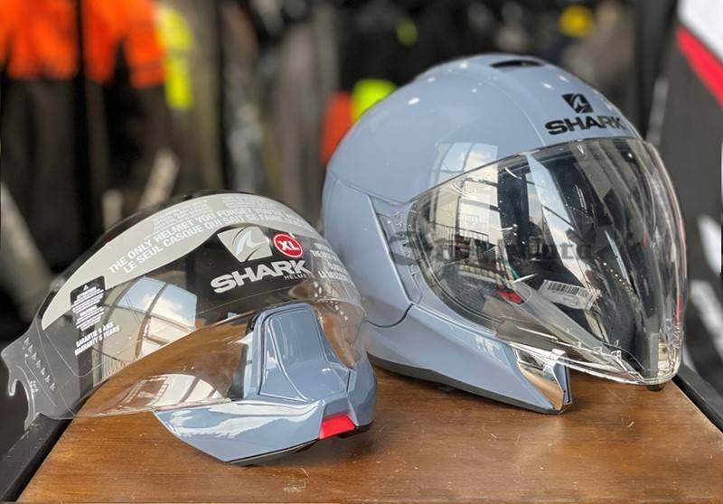 shark evojet 拆箱:最帅的揭面盔,不接受反驳!