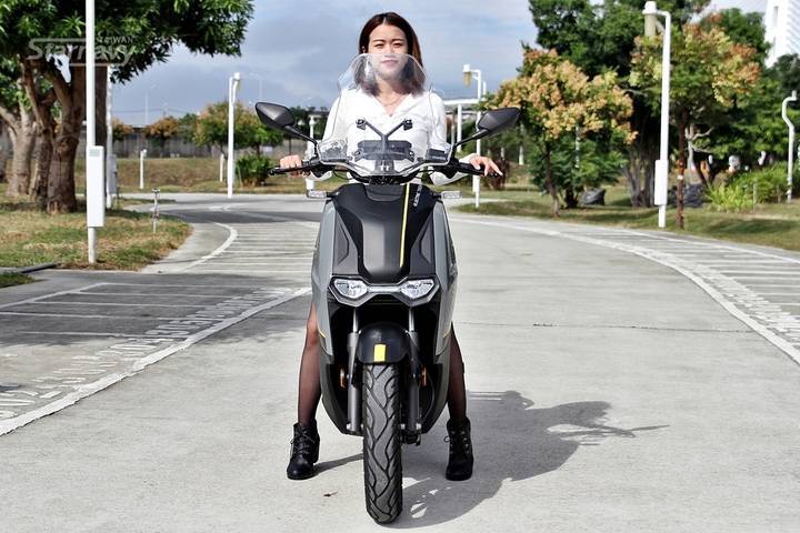 速柯supersococpx客货两用电动车台湾省发布