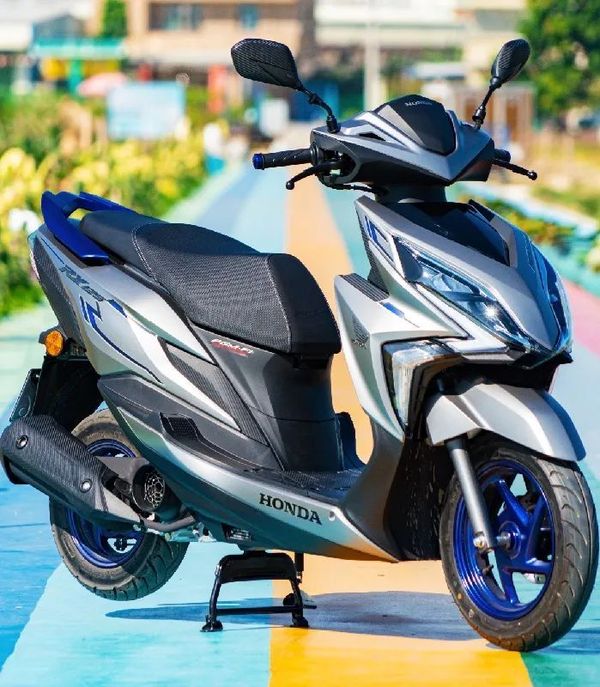 裂行rx125星际版打卡潮州从中华麒麟阁到绿皮火车