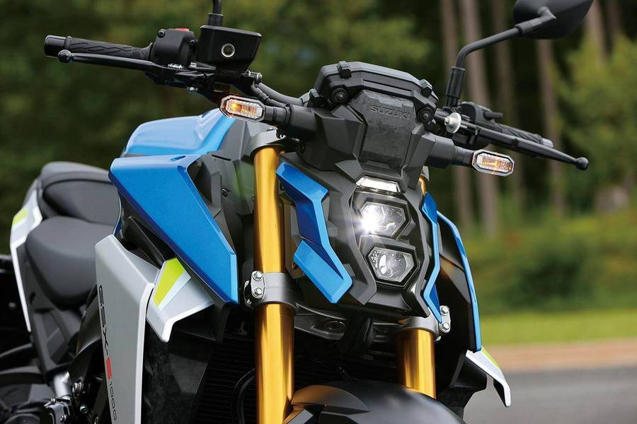 水冷四缸150马力 车头堆叠大灯 铃木gsx S1000街车