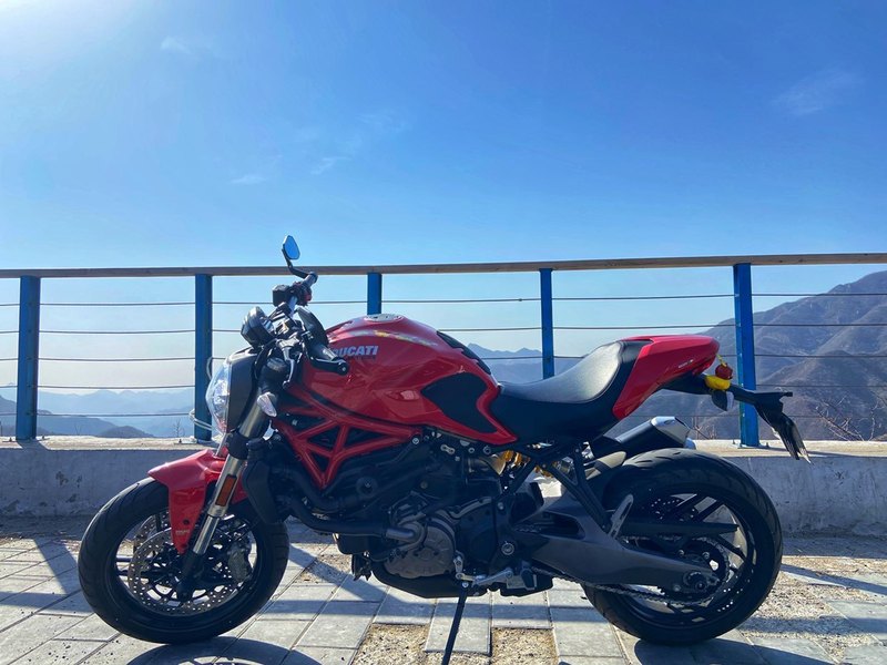 谢brozhei车可真帅啊杜卡迪821的一点点感受