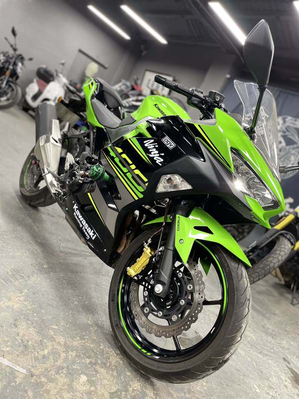 二手川崎ninja 400