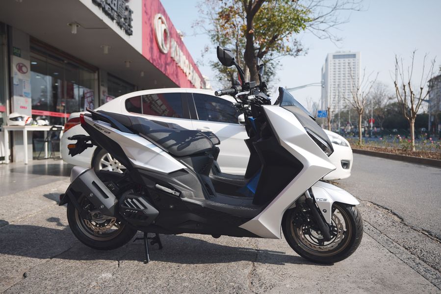 等了许久的krv180实车终于到店(图片拍摄者max丁丁),采用ckd模式组装