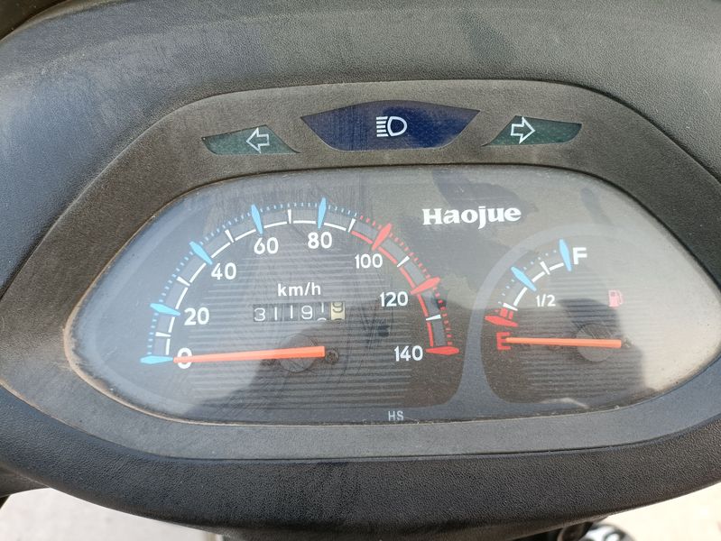 今天分享一辆国产踏板摩托车"豪爵悦星125t-9c"