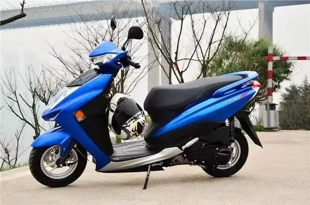 雅马哈gt赛鹰125cc单缸功率61kw网友不买账