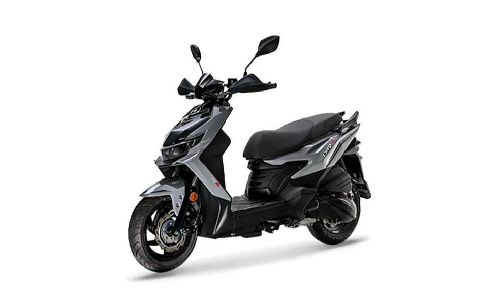 三阳croxα150售价公布15800,换装水冷发动机