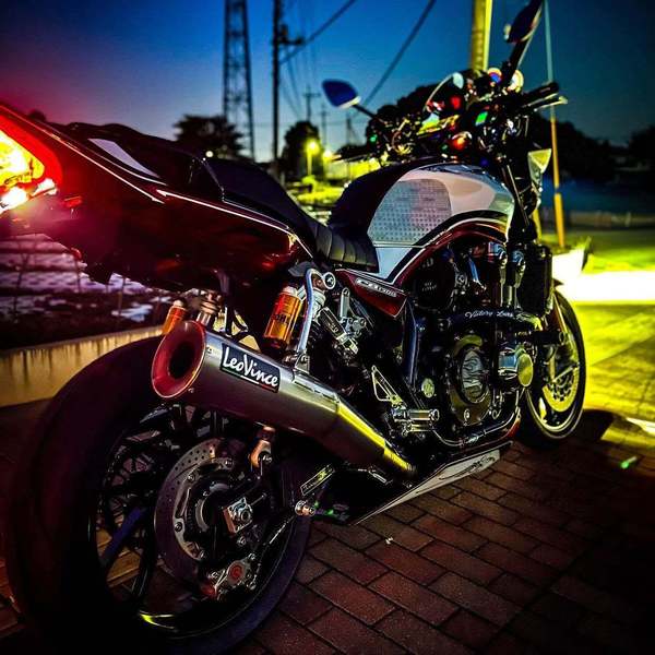 本田"十三姨"honda cb1300sf改装案例