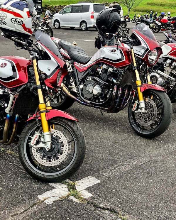 本田"十三姨"honda cb1300sf改装案例