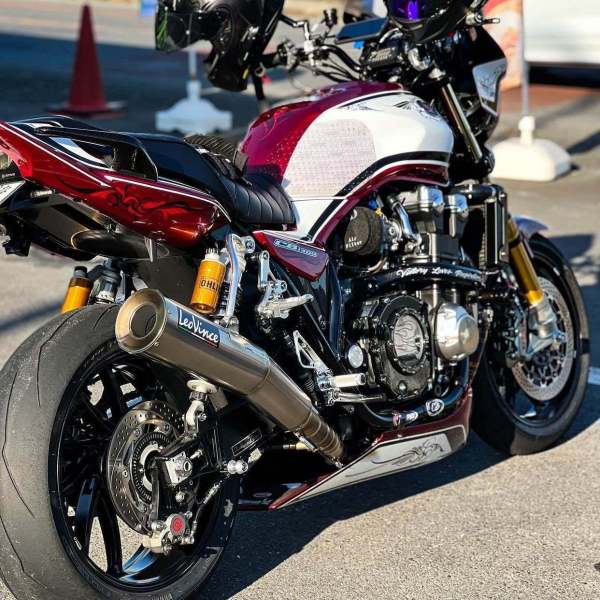 本田"十三姨"honda cb1300sf改装案例