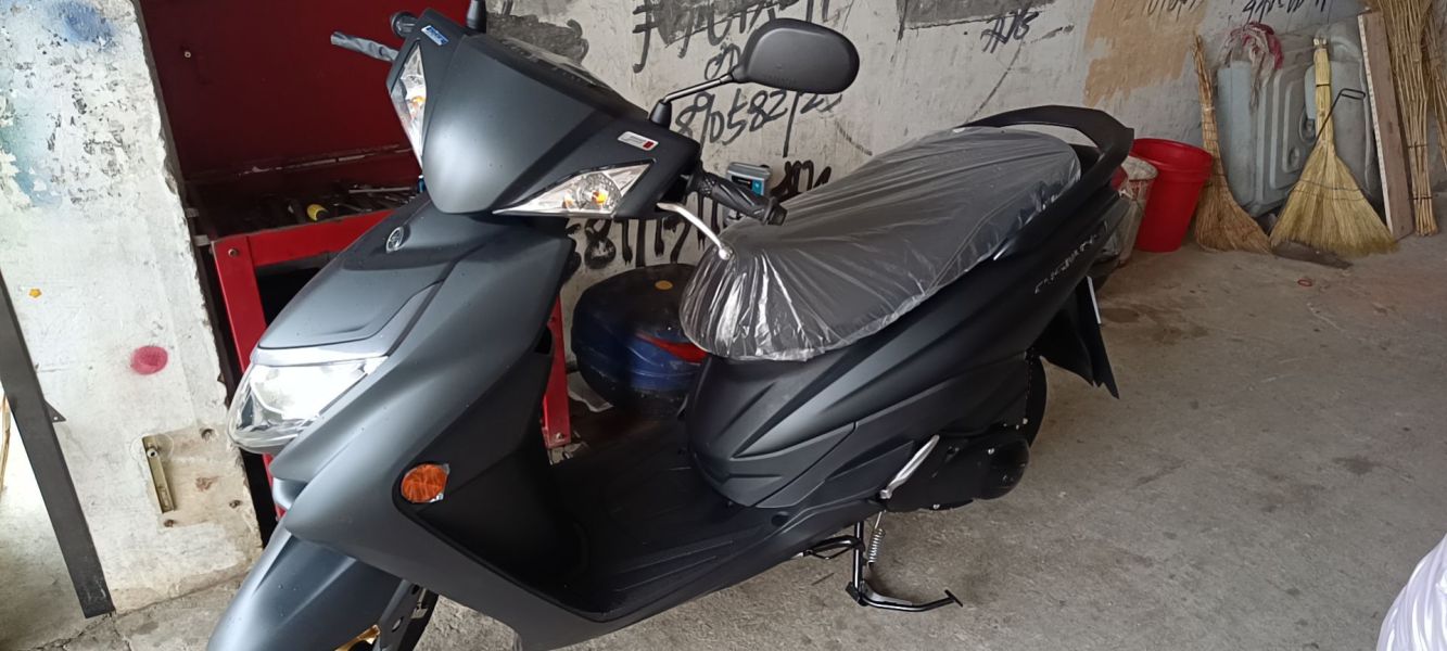 喜提雅马哈赛鹰125gt