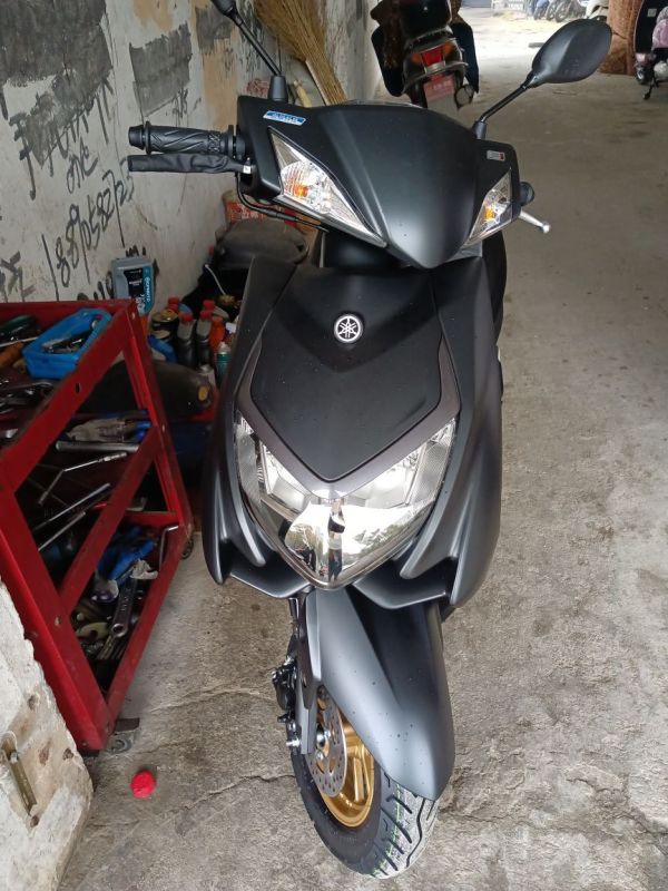 喜提雅马哈赛鹰125gt