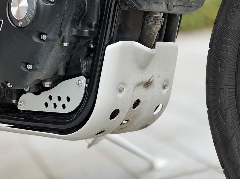 狂野不羁的复古摩托 Scrambler攀爬