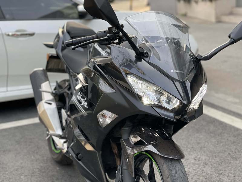 二手川崎ninja 400