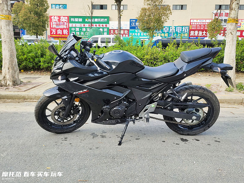 二手豪爵鈴木gsx250r