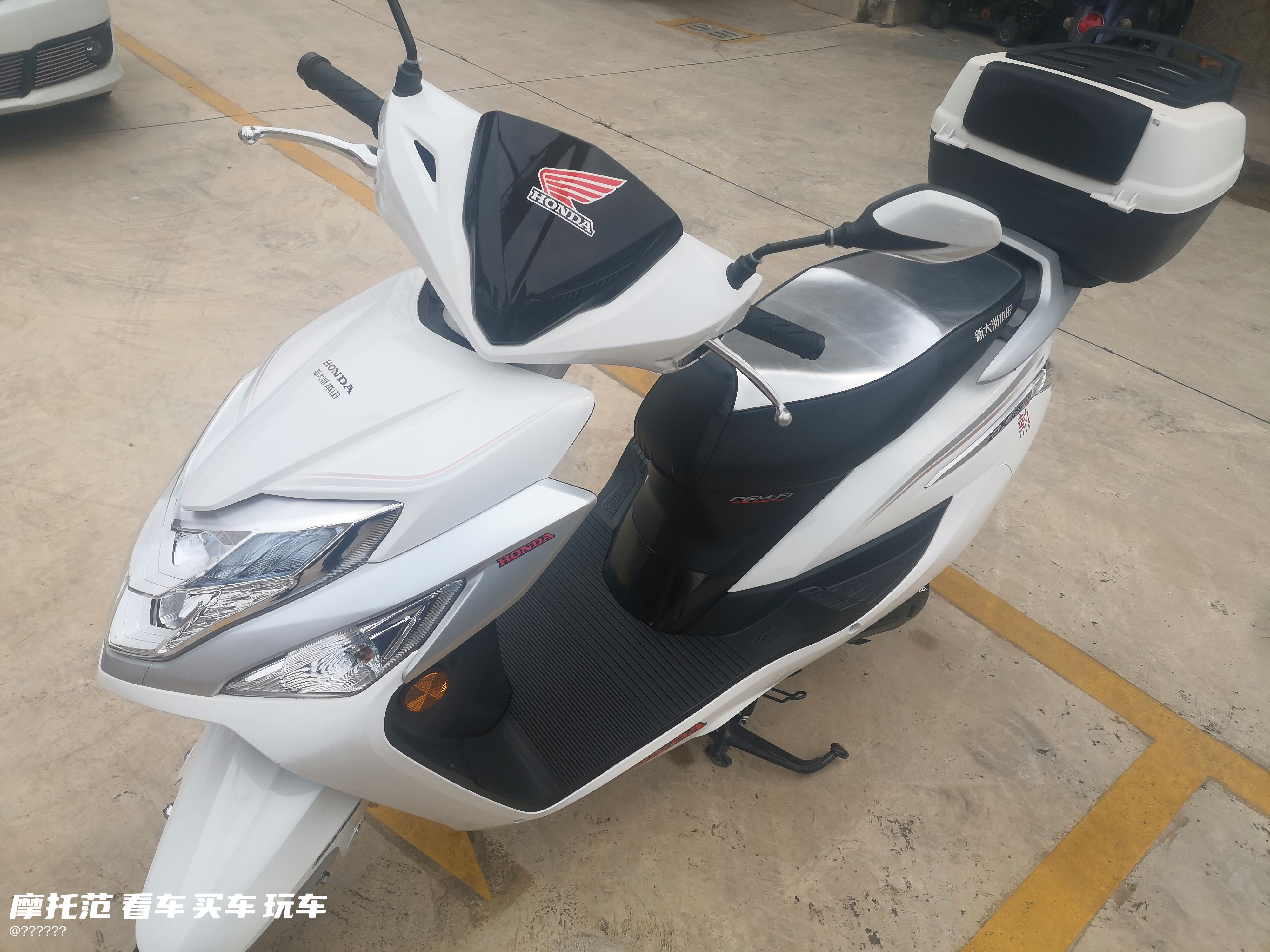 二手摩托车新大洲本田 ex125 fi