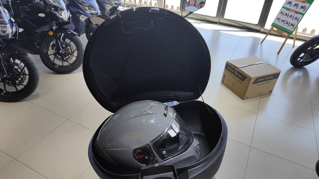 豪爵uhr的夏德尾箱……还不错