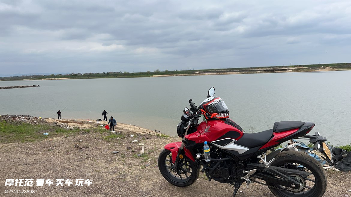 二手摩托车本田wing cb400f