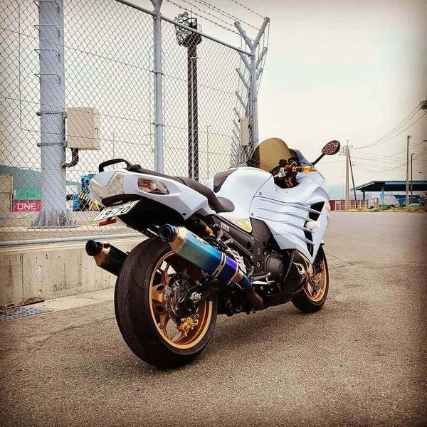川崎的老大哥“六眼魔神”ZX14R-改装案例