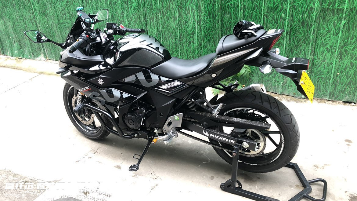 二手摩托车豪爵铃木 gsx250r