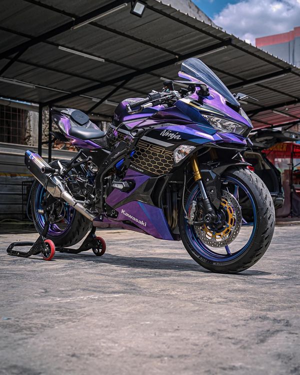 四缸小忍者川崎ZX-25R，紫色套装会好看吗