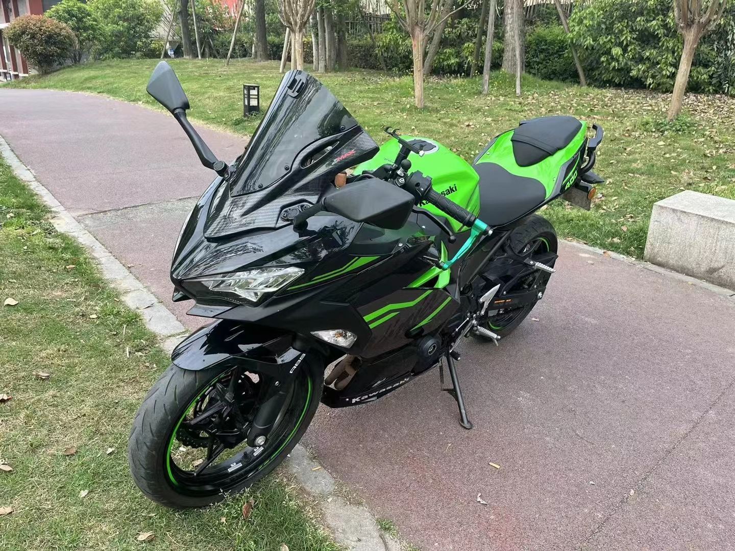 二手摩托车川崎 ninja 400